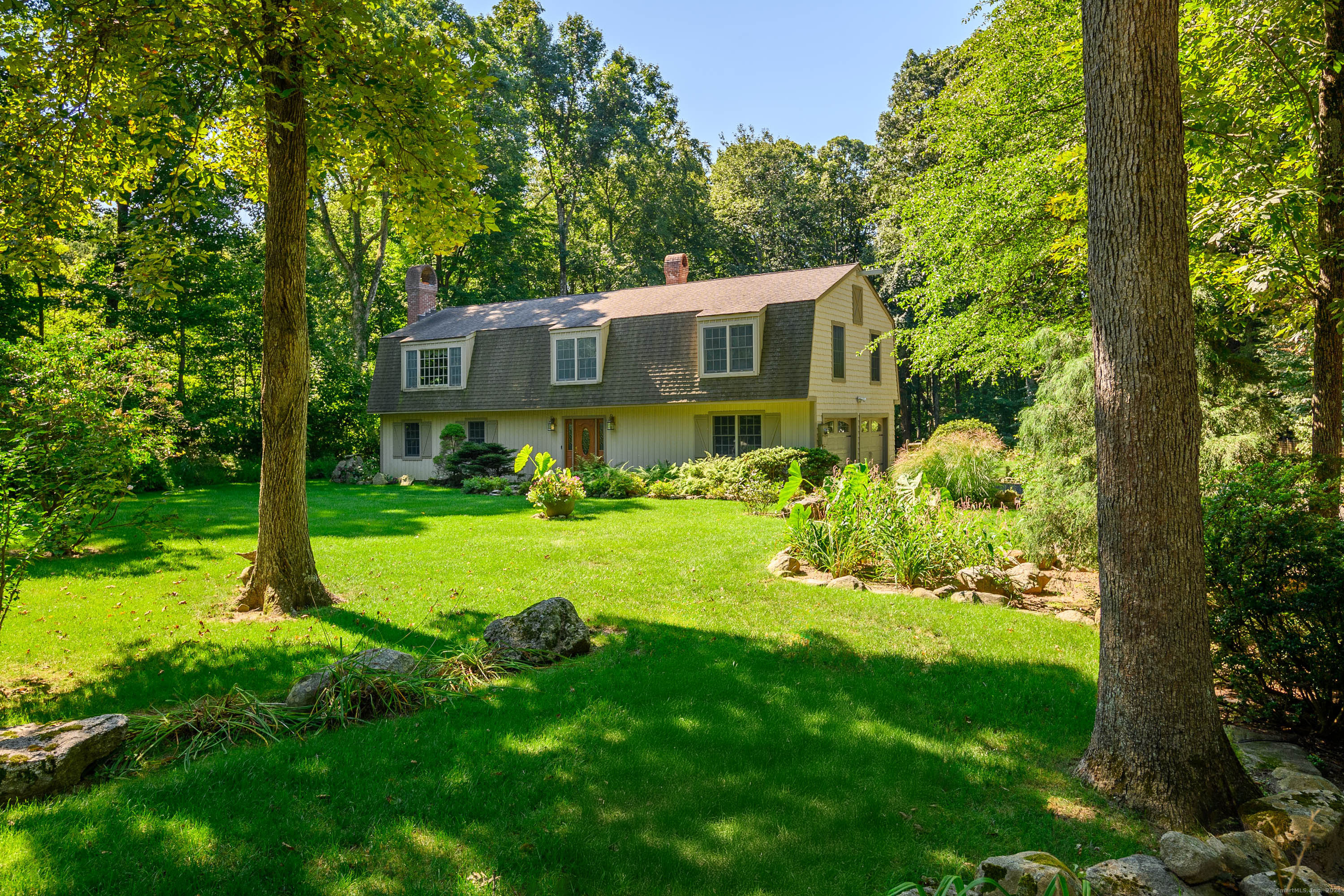 8 Crabapple Lane