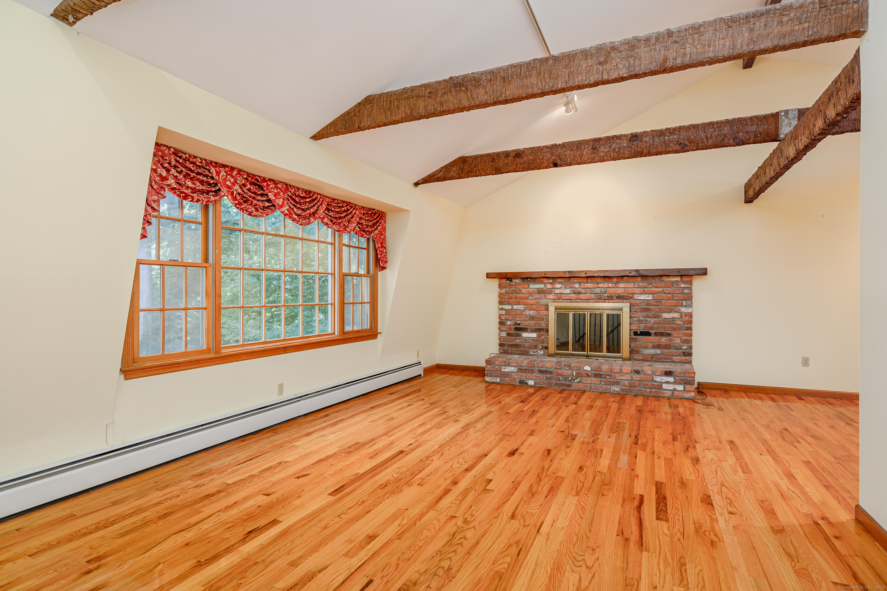 8 Crabapple Lane