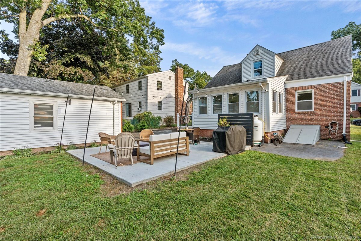 19 Lakeview Avenue