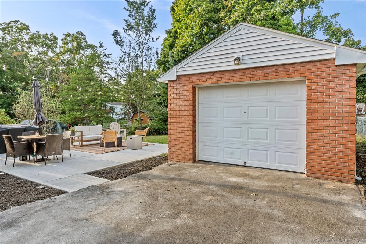 19 Lakeview Avenue