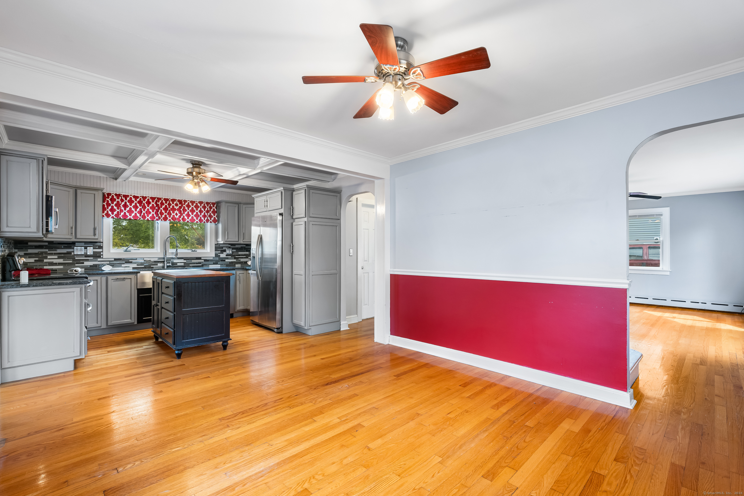91 West Avenue