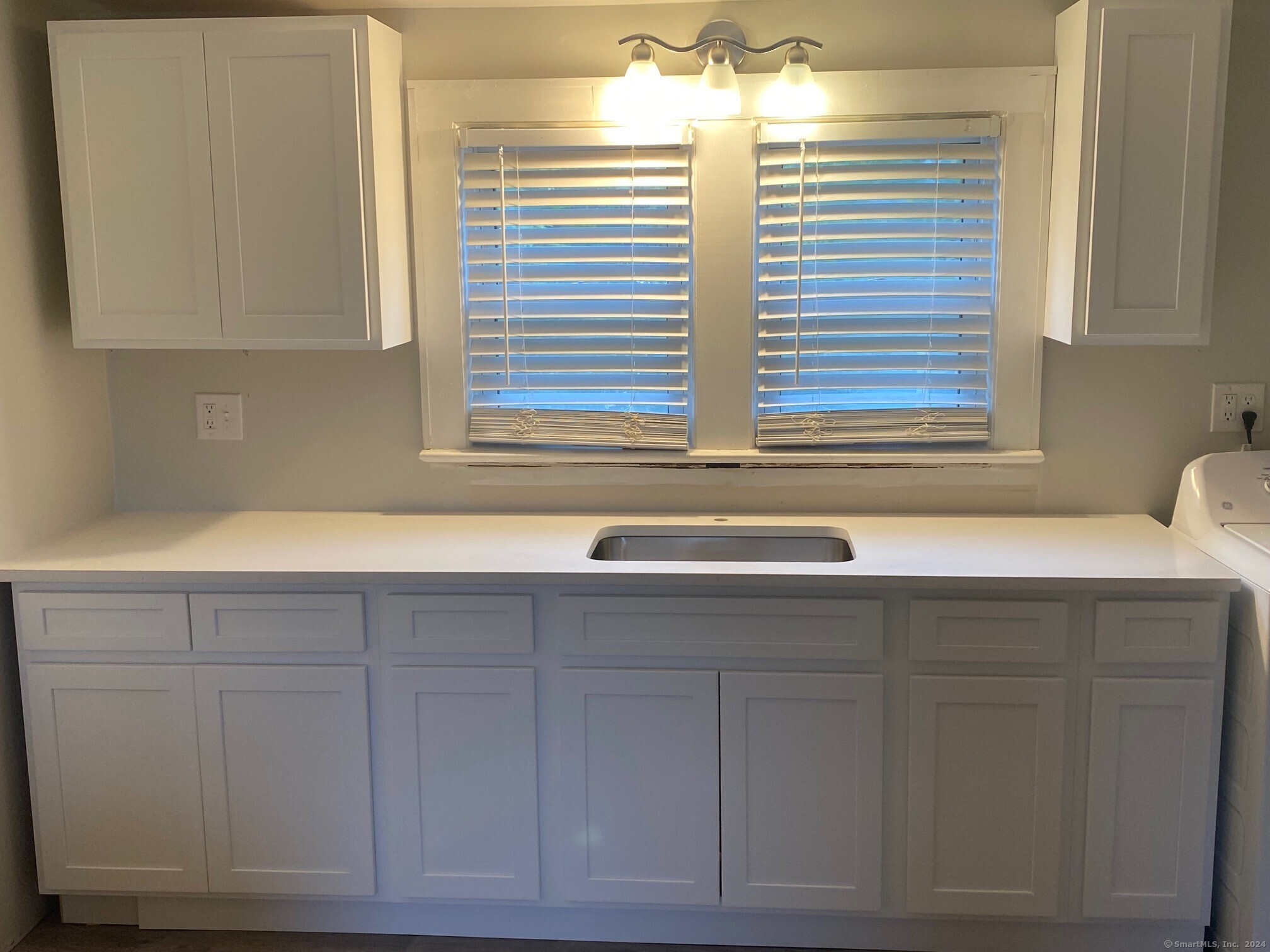 85 Myrtle Avenue 3rd floor