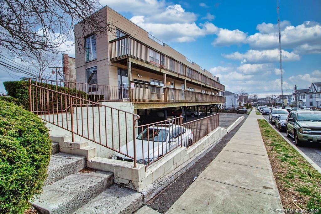 8 Wardwell Street APT 2