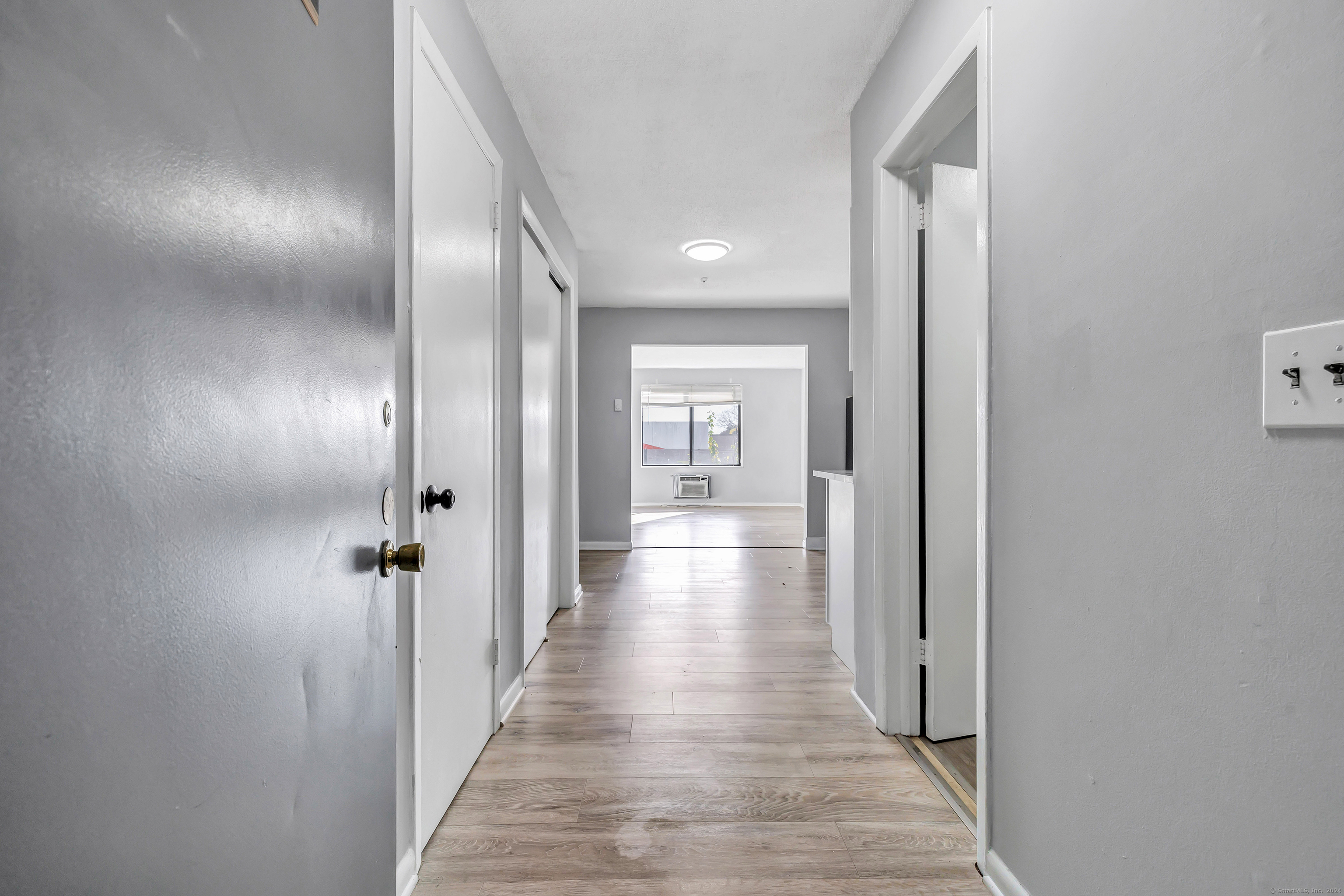 289 Main Avenue 5