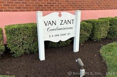 4 Van Zant Street B7