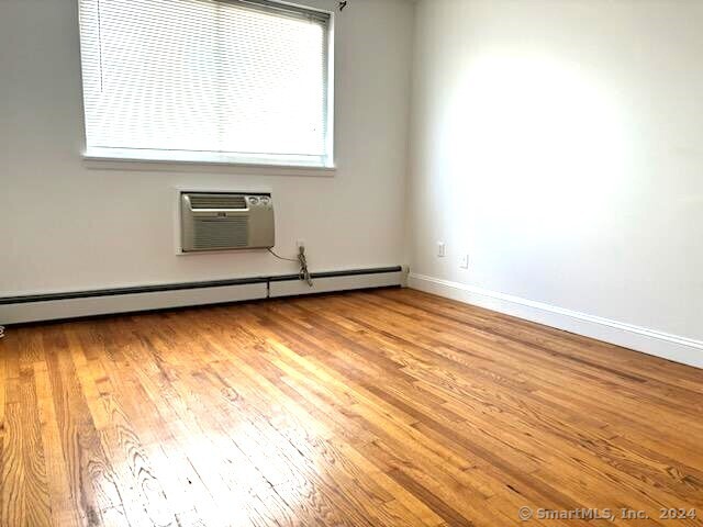 4 Van Zant Street B7