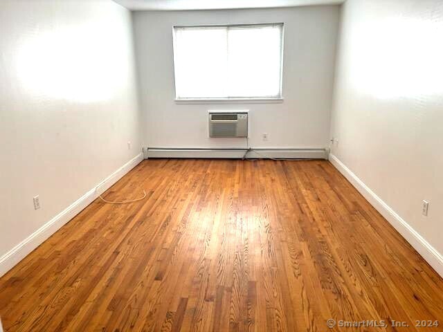 4 Van Zant Street B7