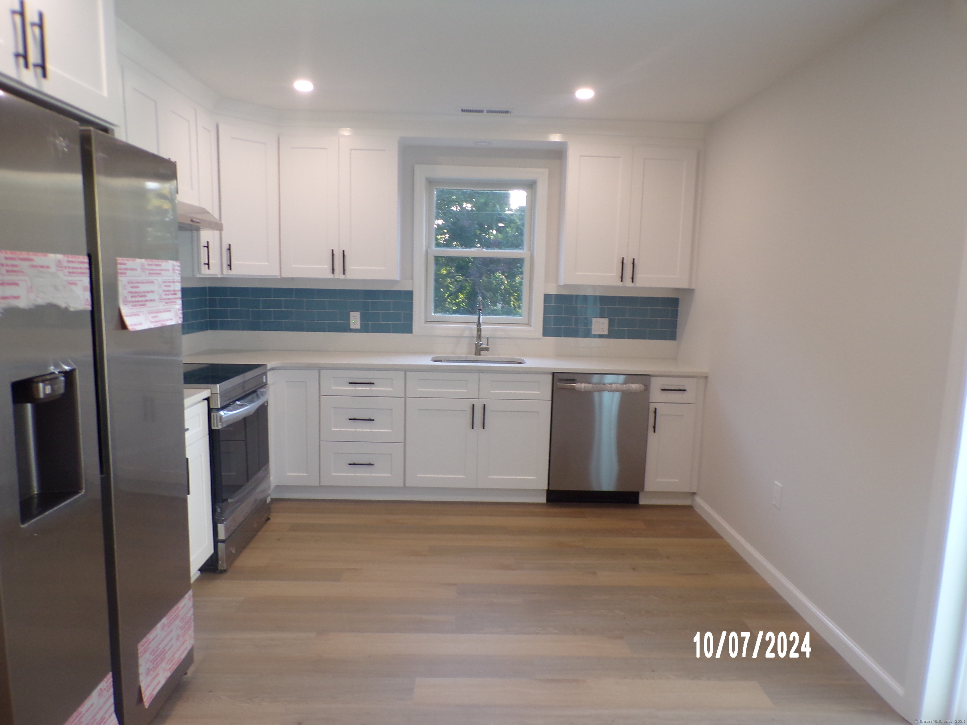 28 South Cliff Street 2nd Flr.
