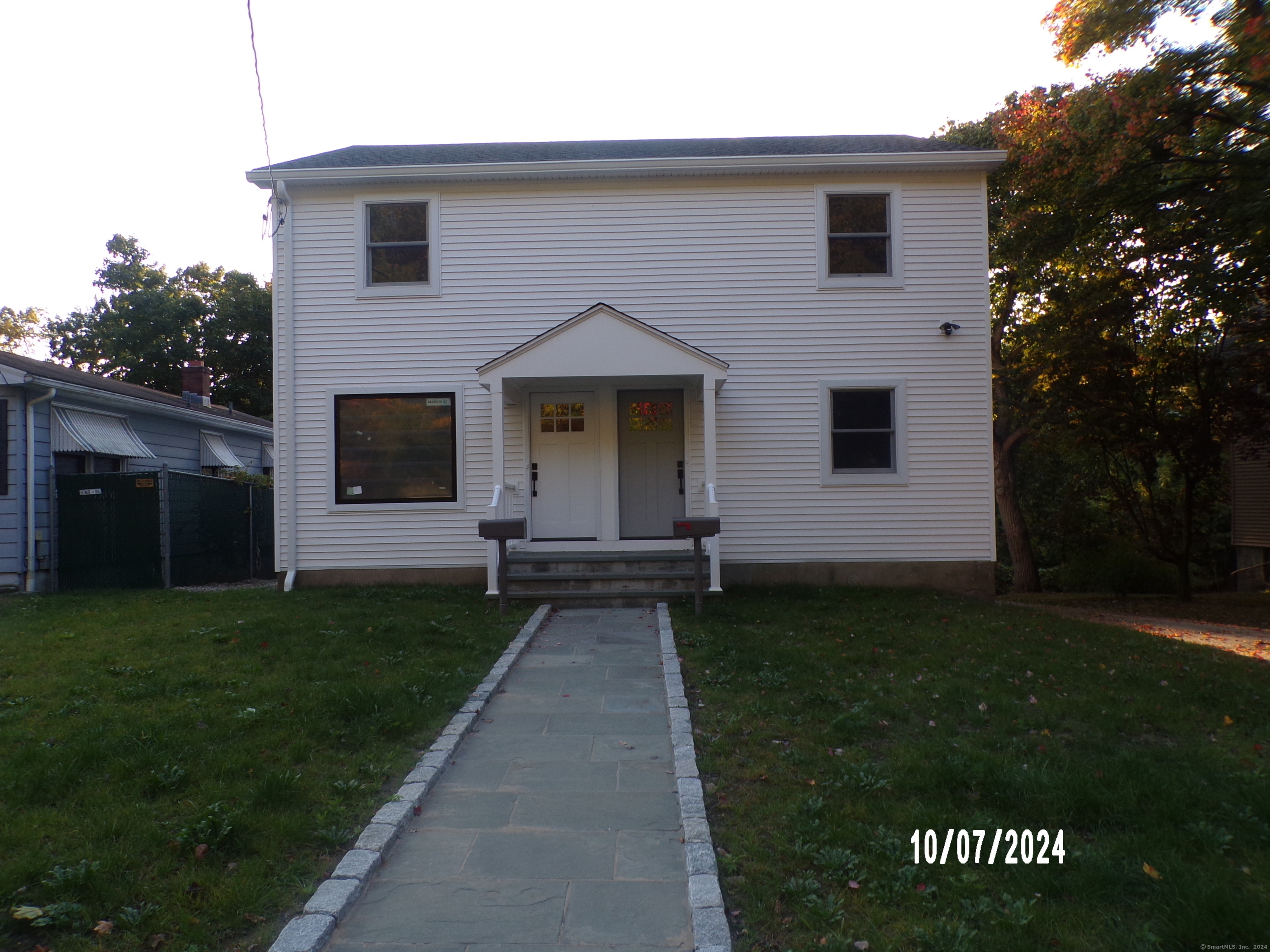 28 South Cliff Street 2nd Flr.