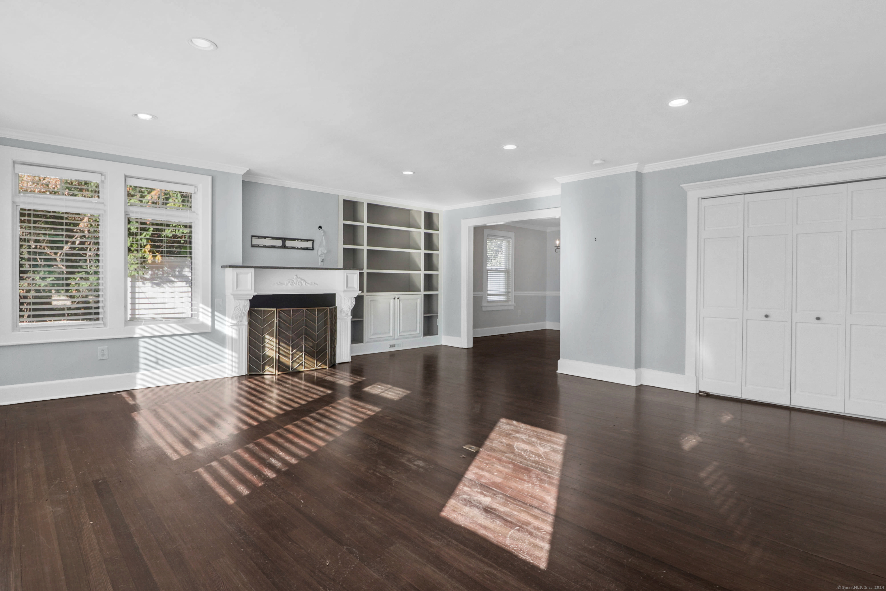 16 Douglas Avenue A