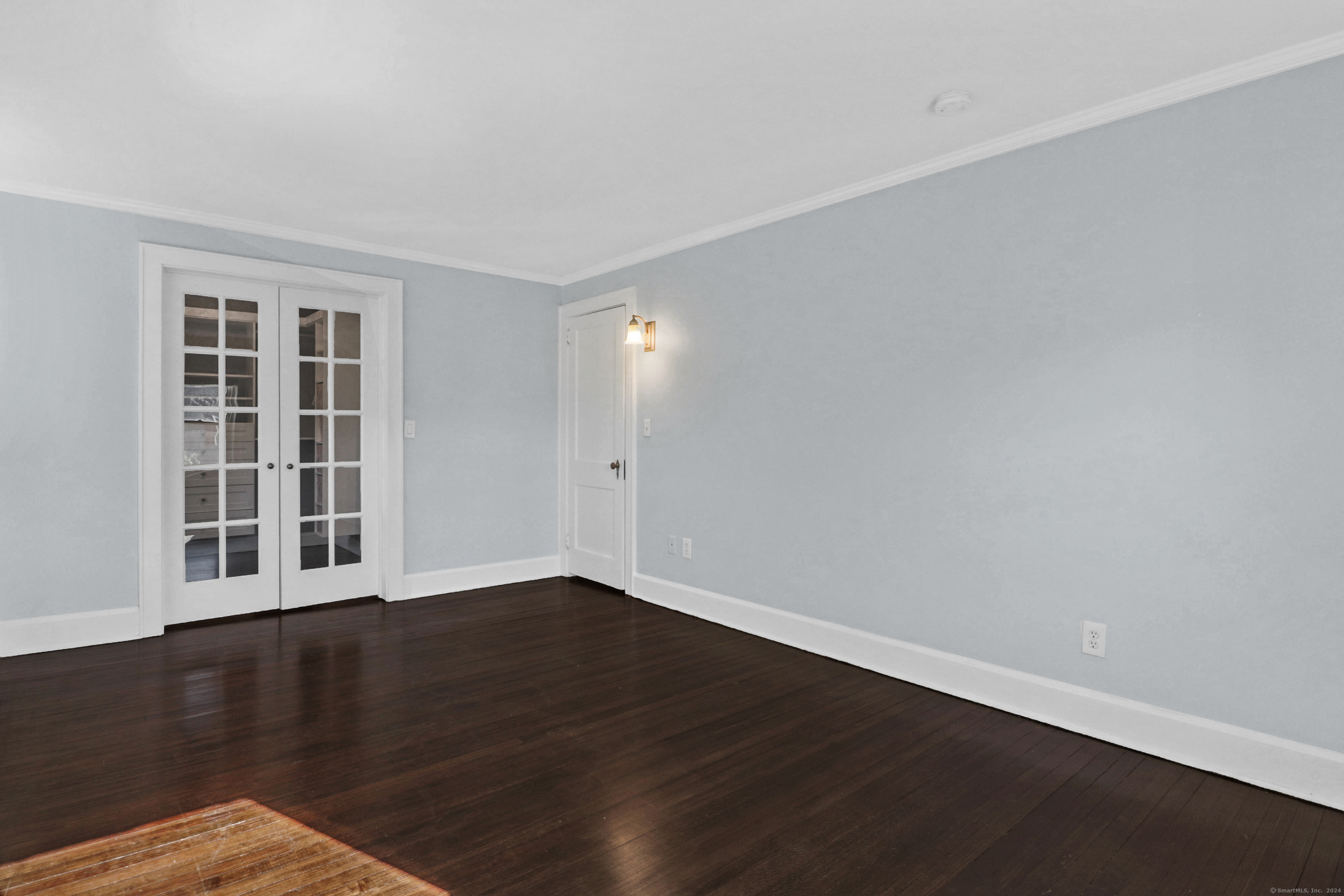16 Douglas Avenue A
