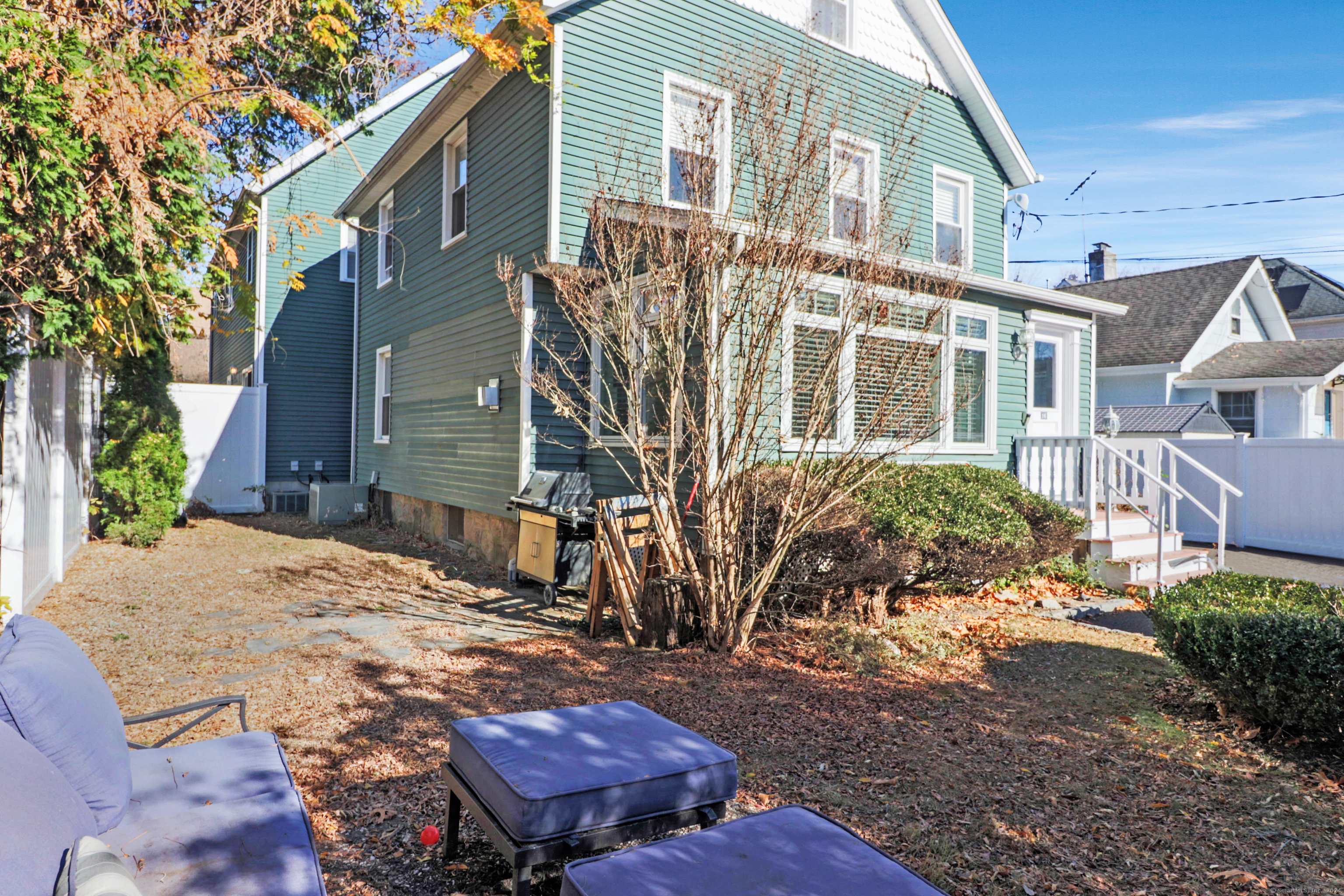 16 Douglas Avenue A