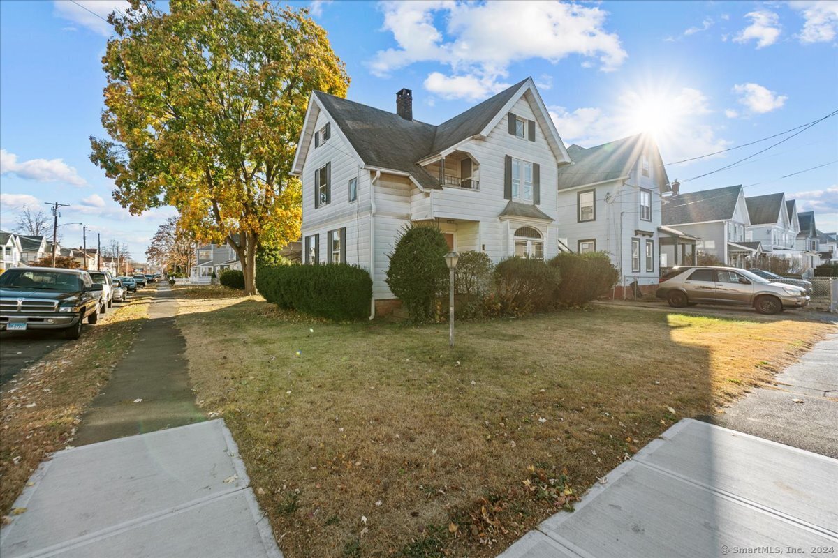 118 Center Street