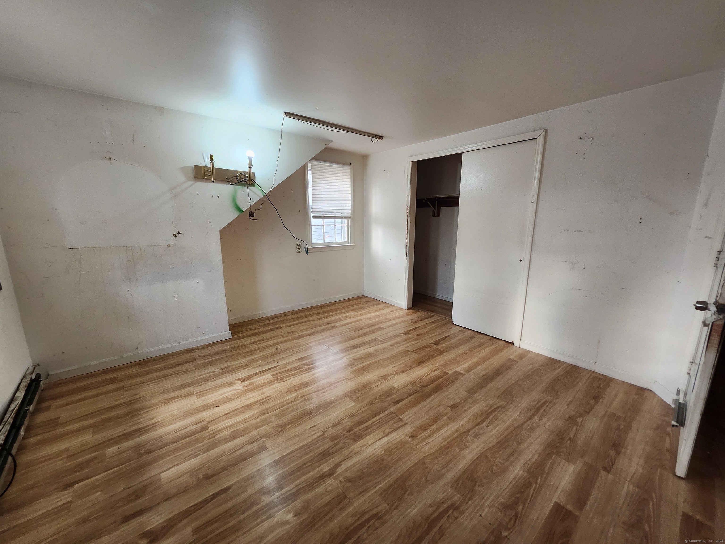 19 Meadowbrook Road
