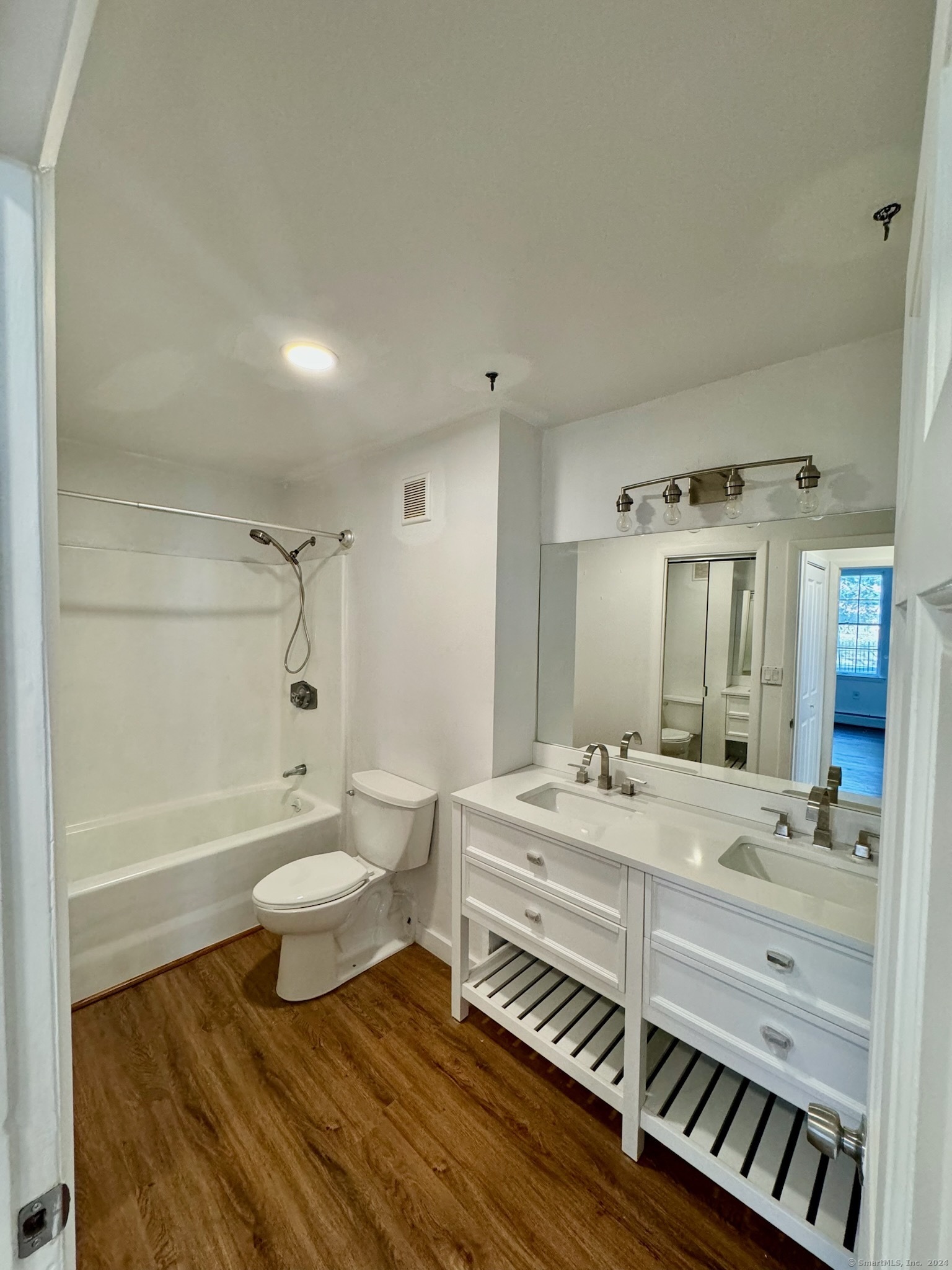 25 Chestnut Street APT 1-C