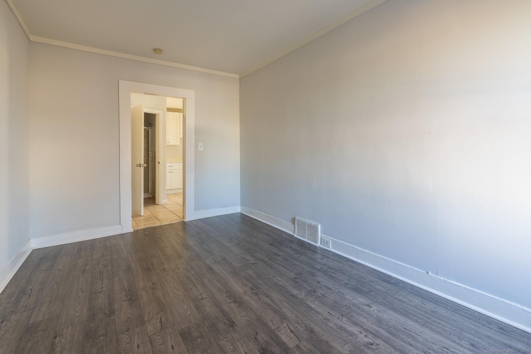30 Orland Street 2nd floor left