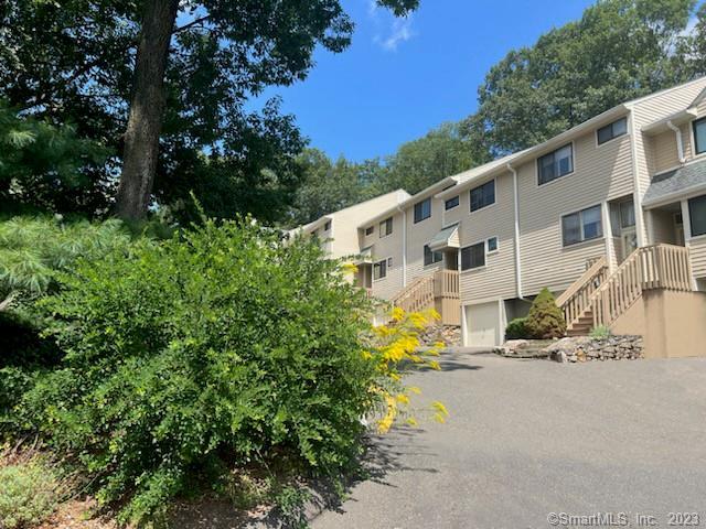 225 Sunrise Hill Lane 225