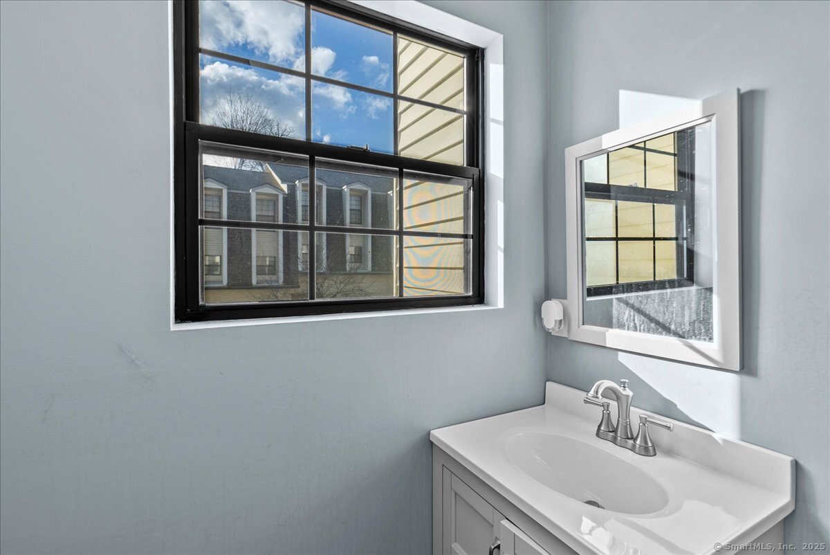 36 North Mountain Road APT D