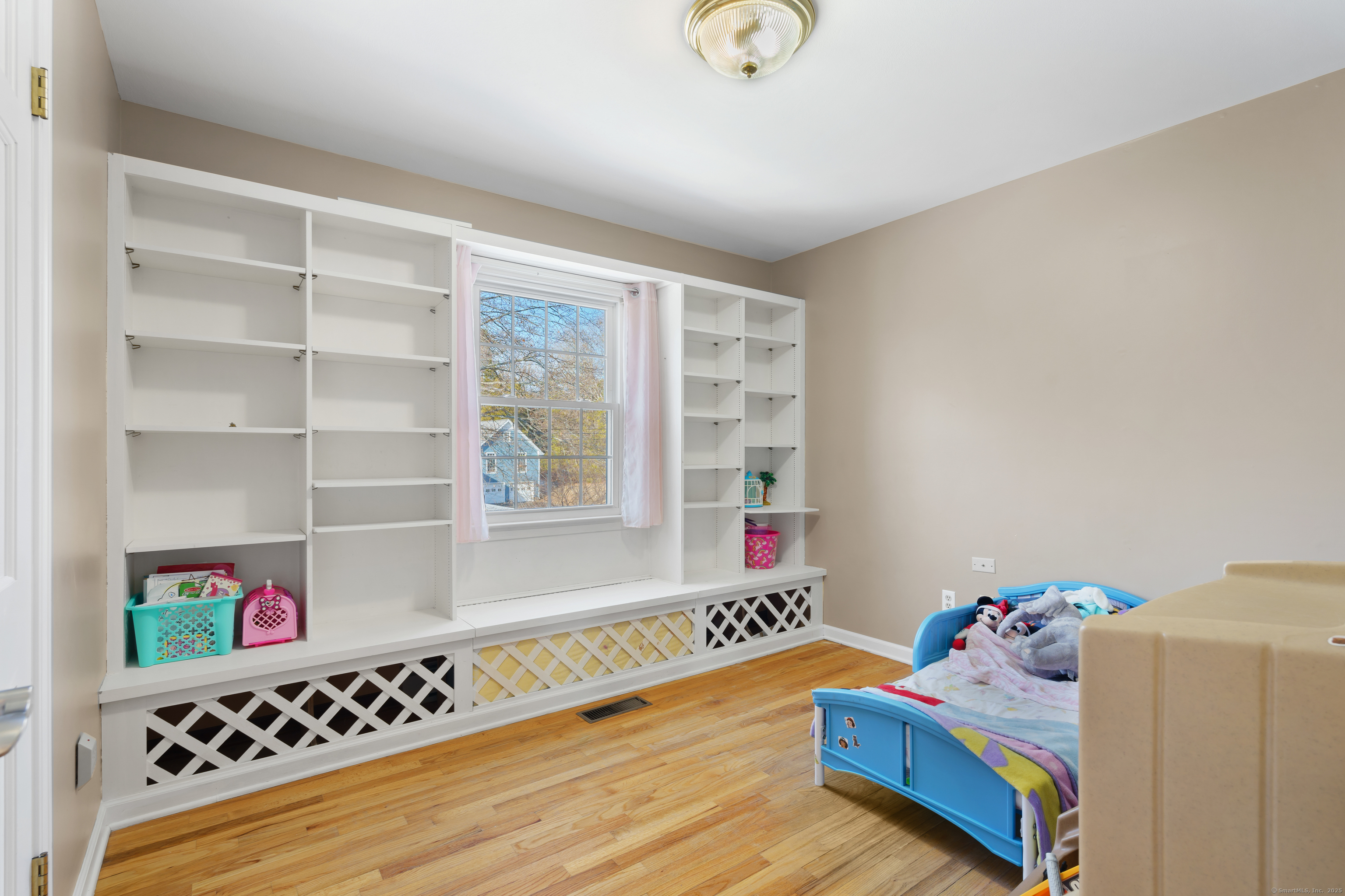 111 Crossfield Road