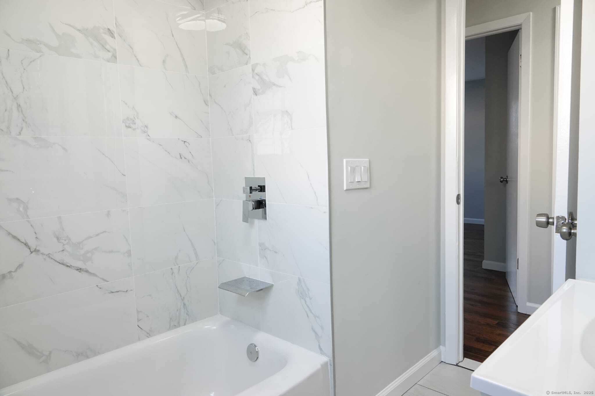 11 Francis Avenue 2