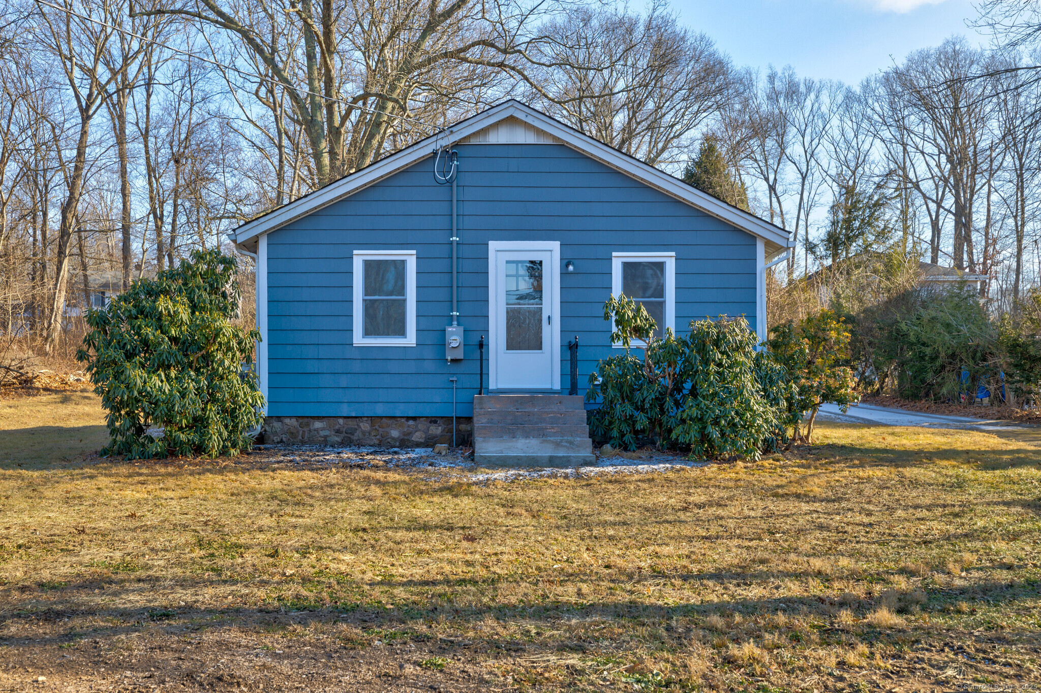 2255 Foxon Road