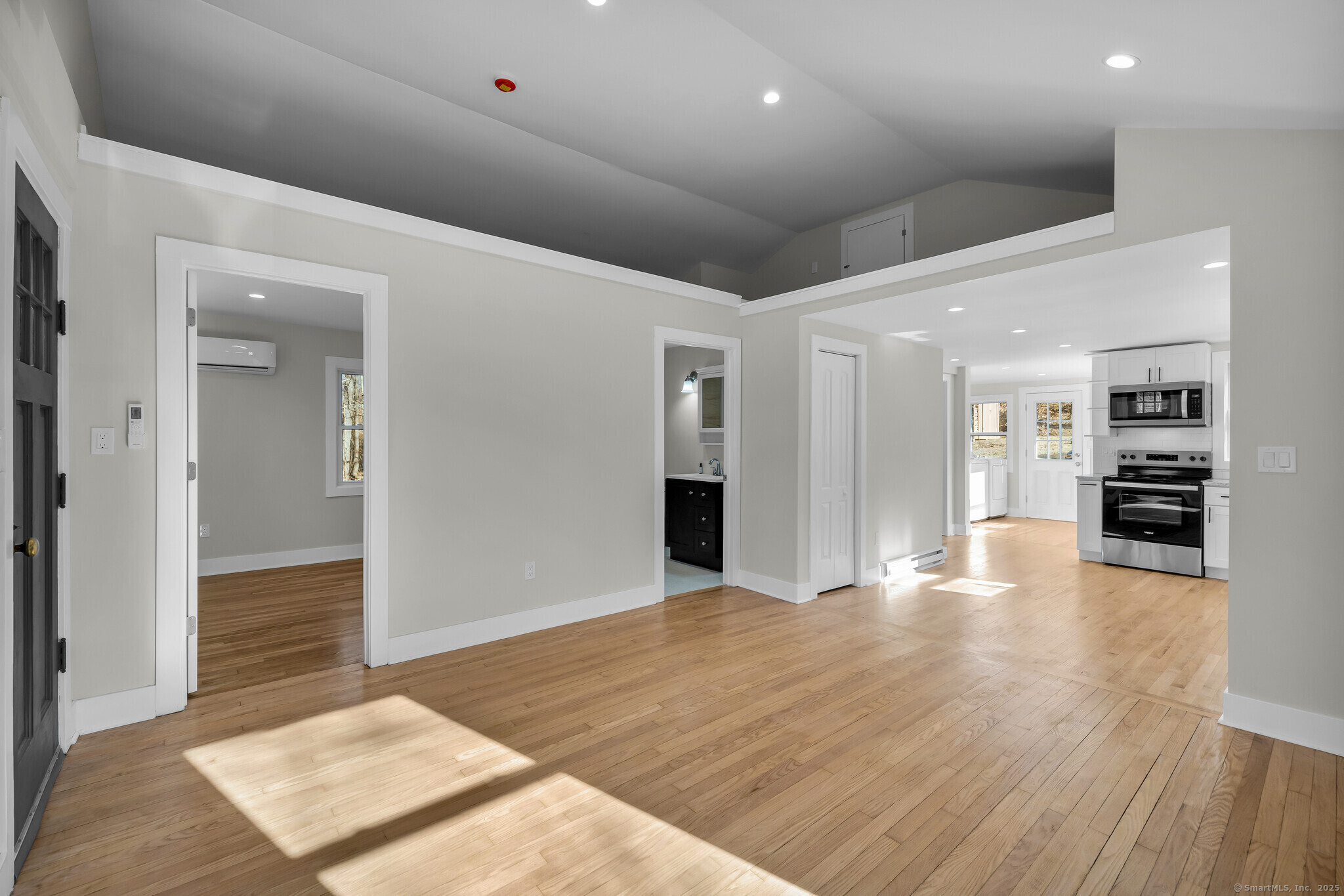2255 Foxon Road