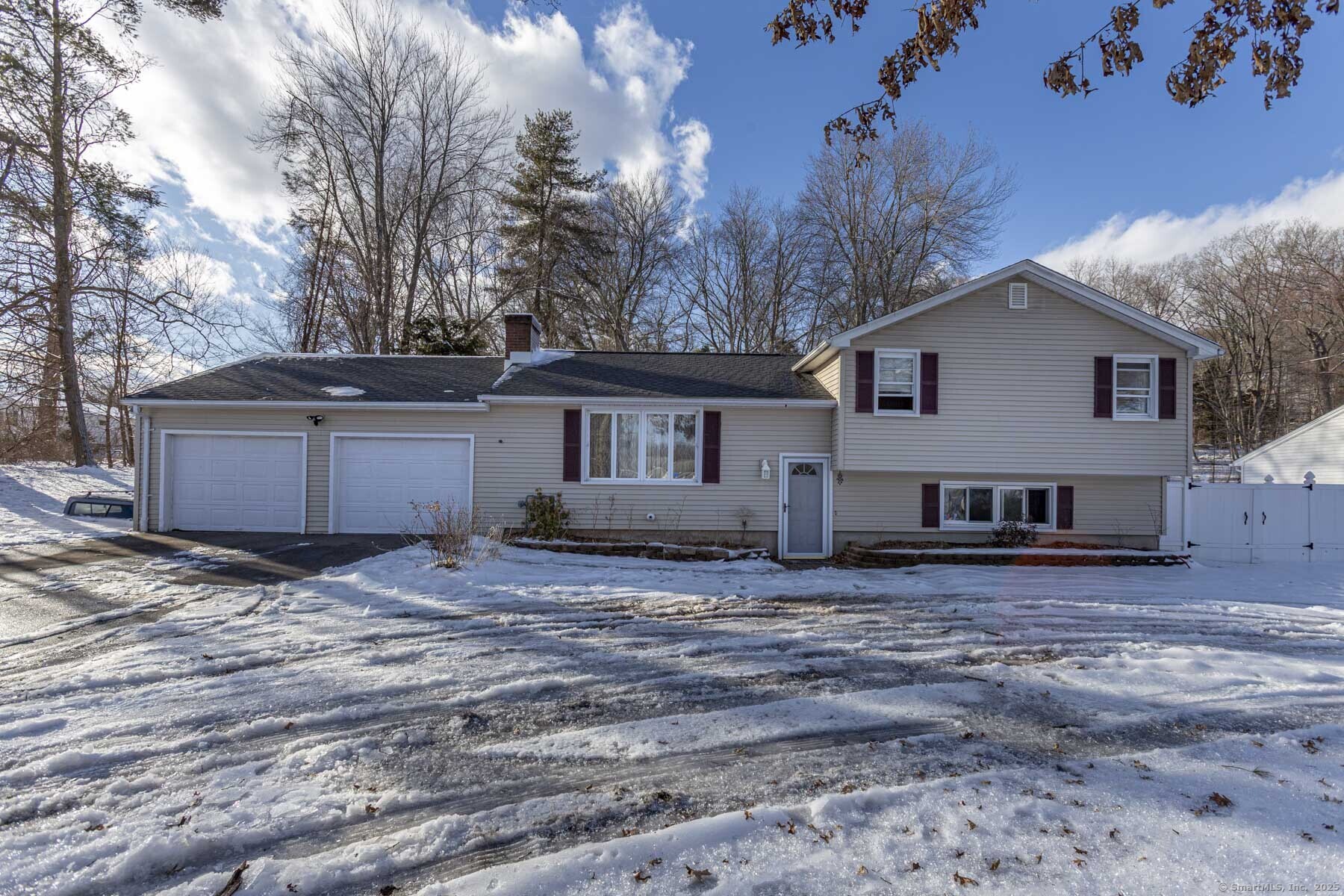 2050 Hartford Turnpike