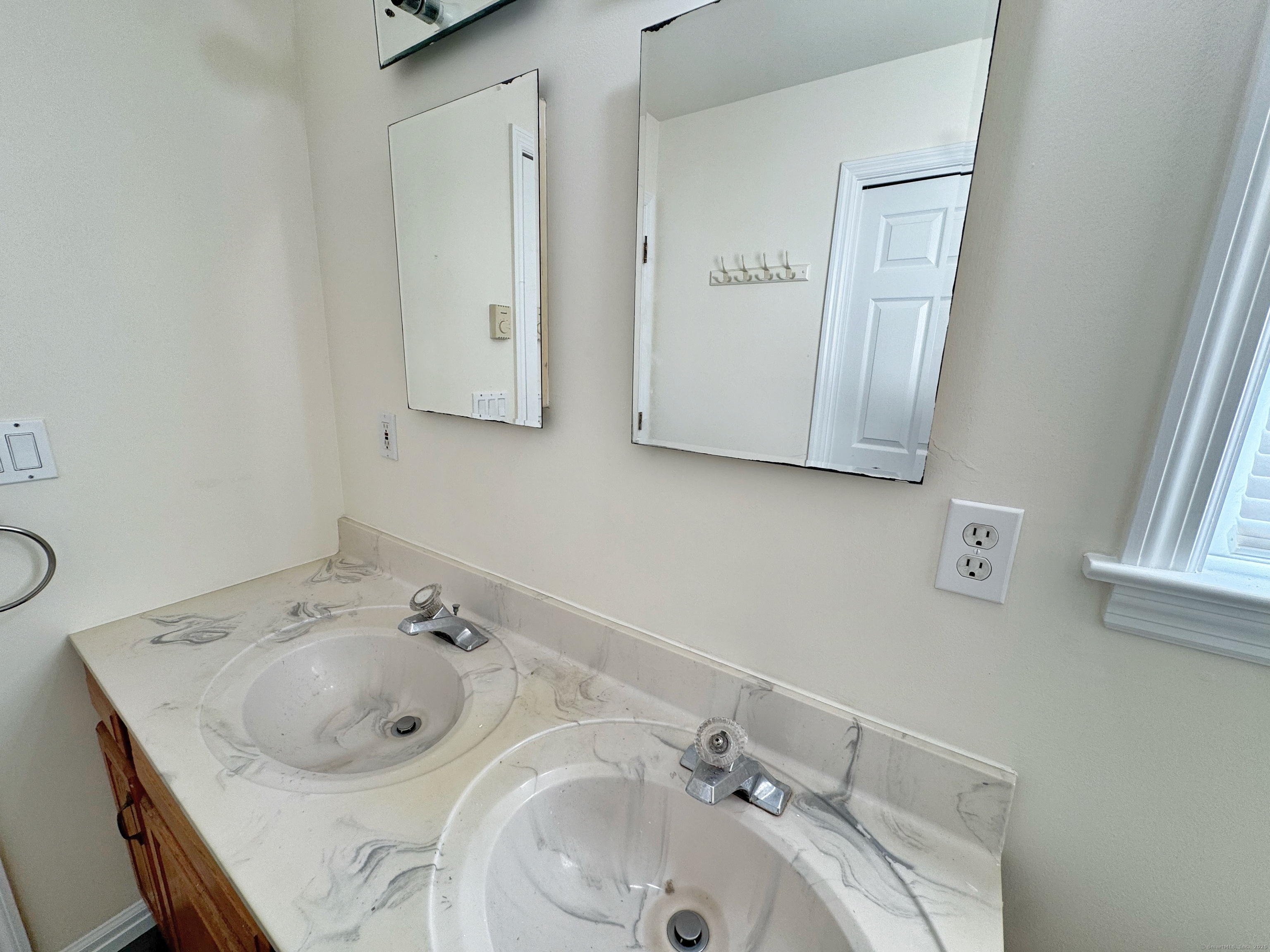 6 Girard Street A