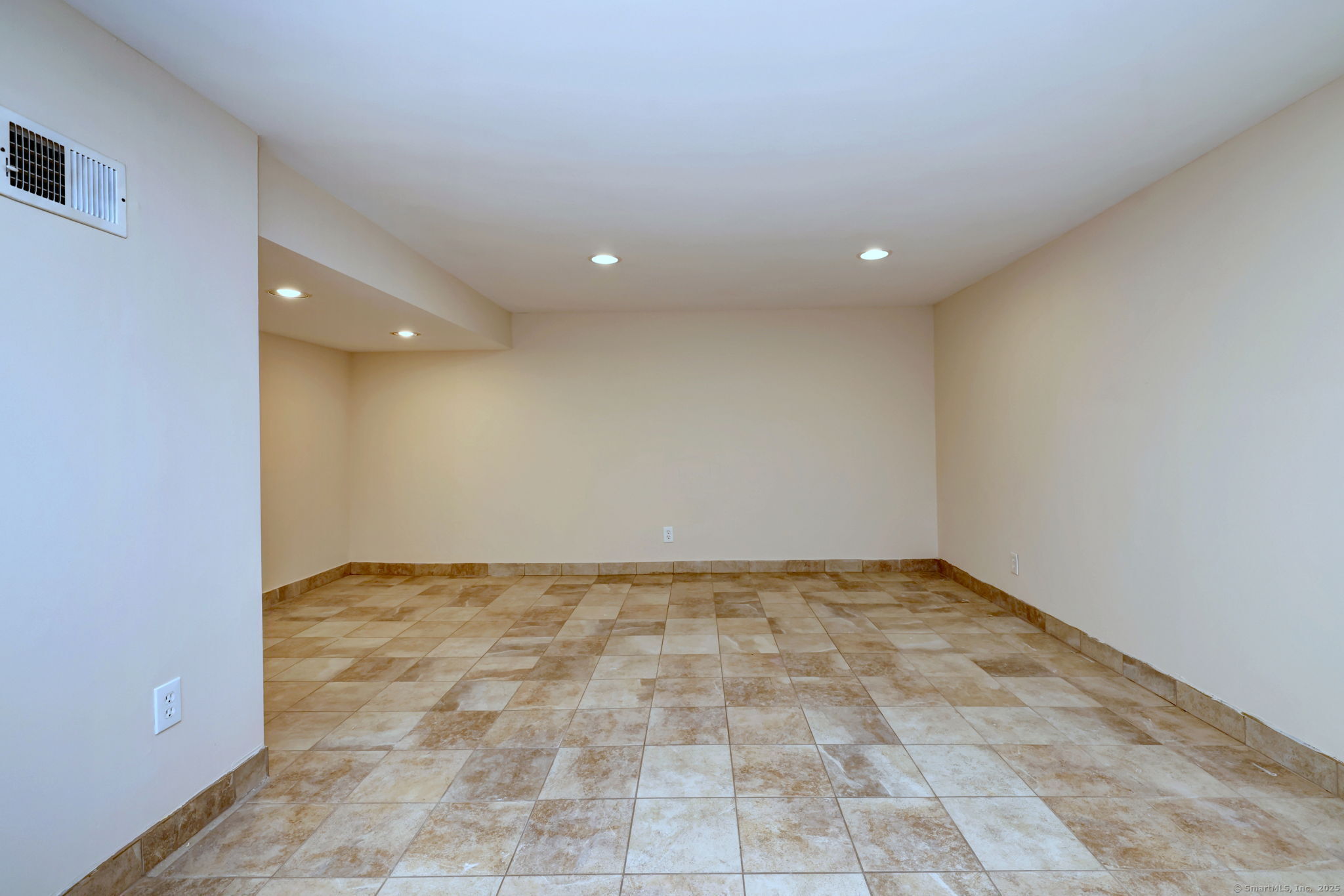 31 Carriage Path North 31