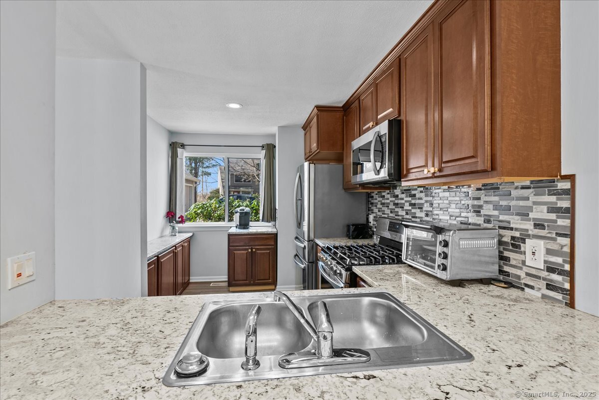 32 Pequot Drive 32