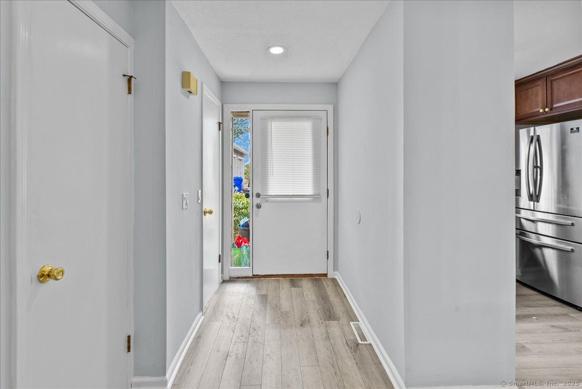 32 Pequot Drive 32