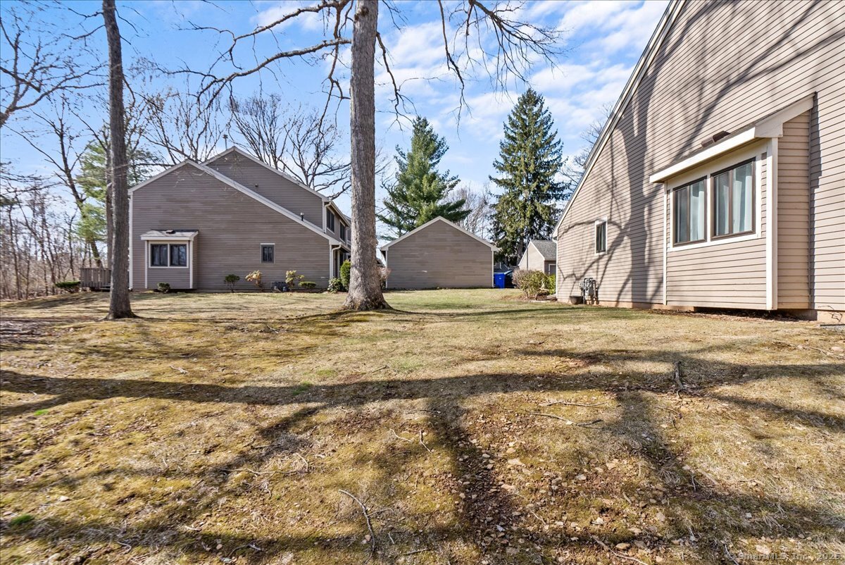 32 Pequot Drive 32