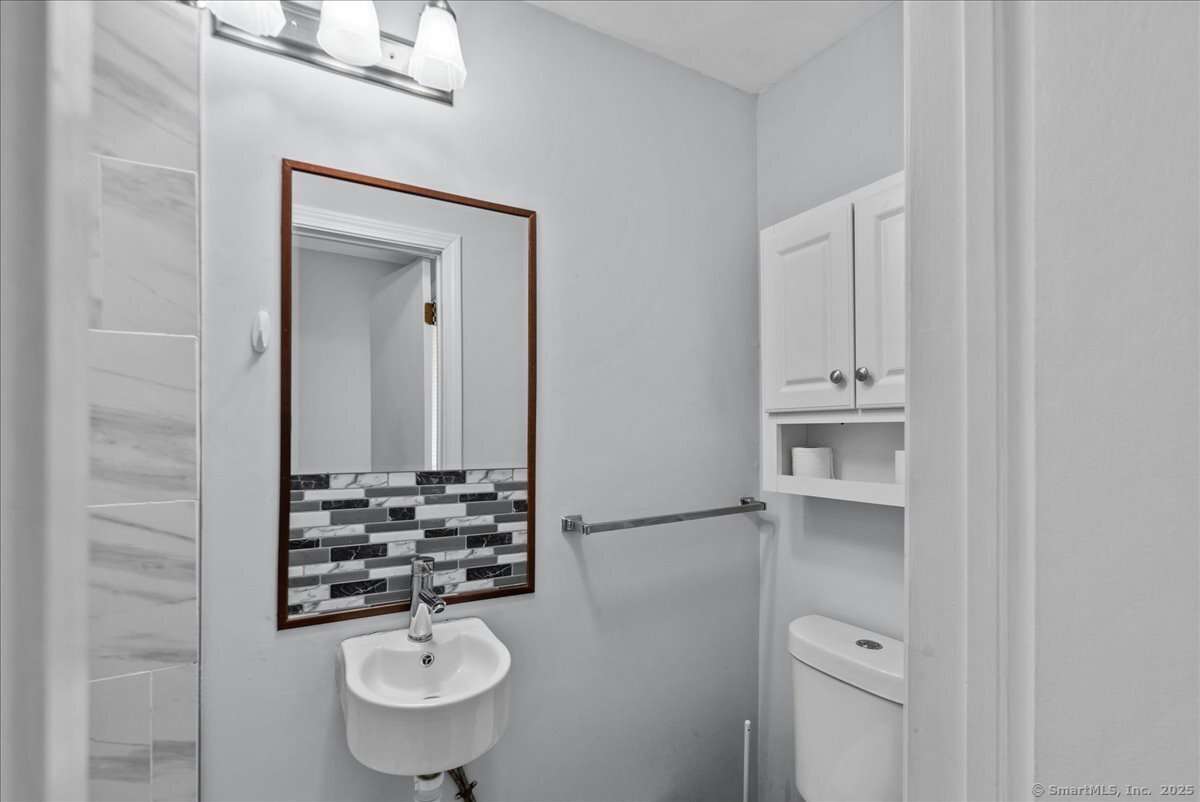 32 Pequot Drive 32
