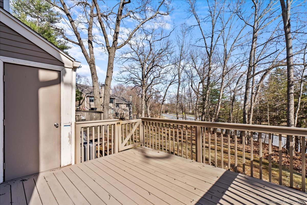 32 Pequot Drive 32