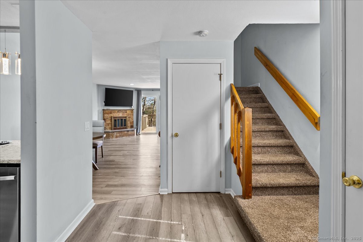 32 Pequot Drive 32