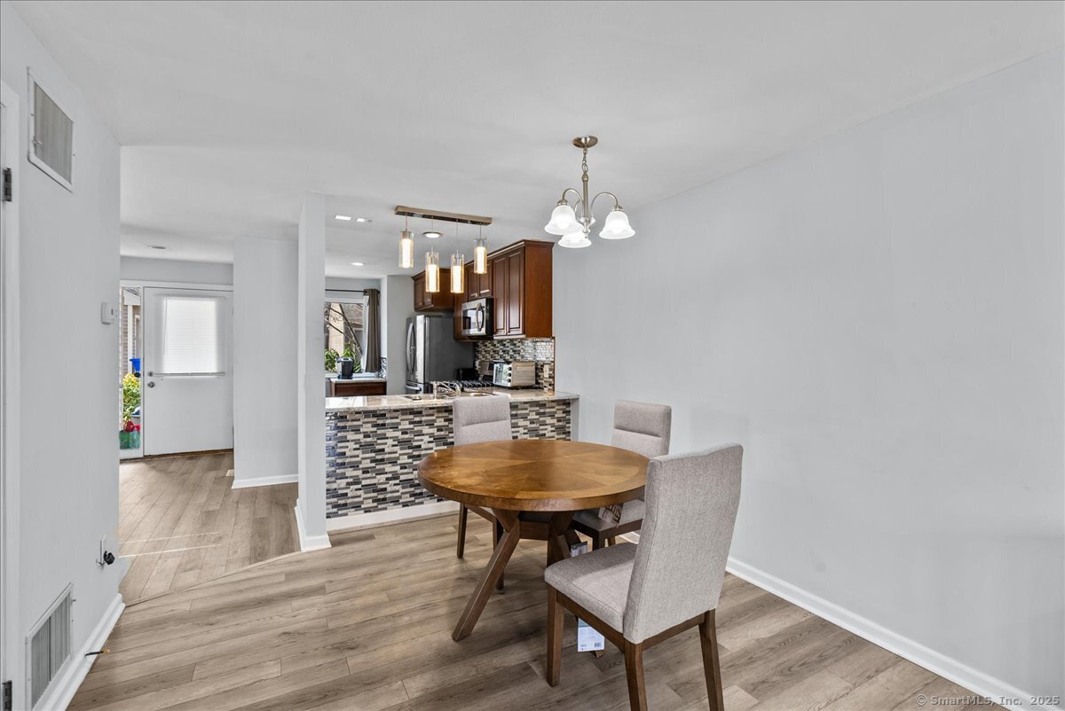 32 Pequot Drive 32