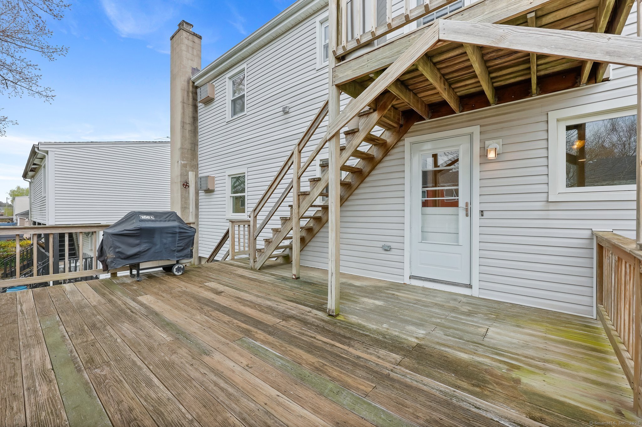 86 Harbor Drive