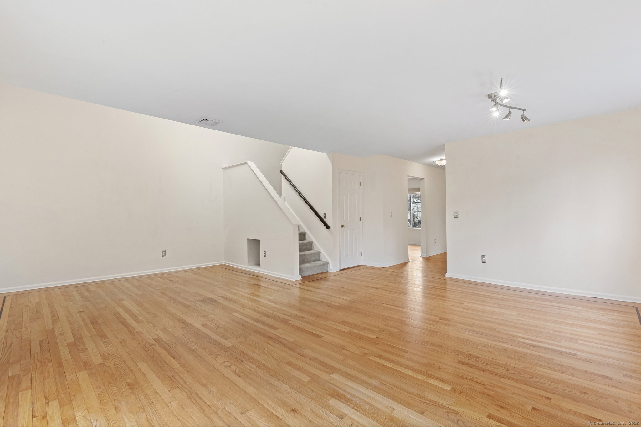 158 Seaside Avenue Apt B