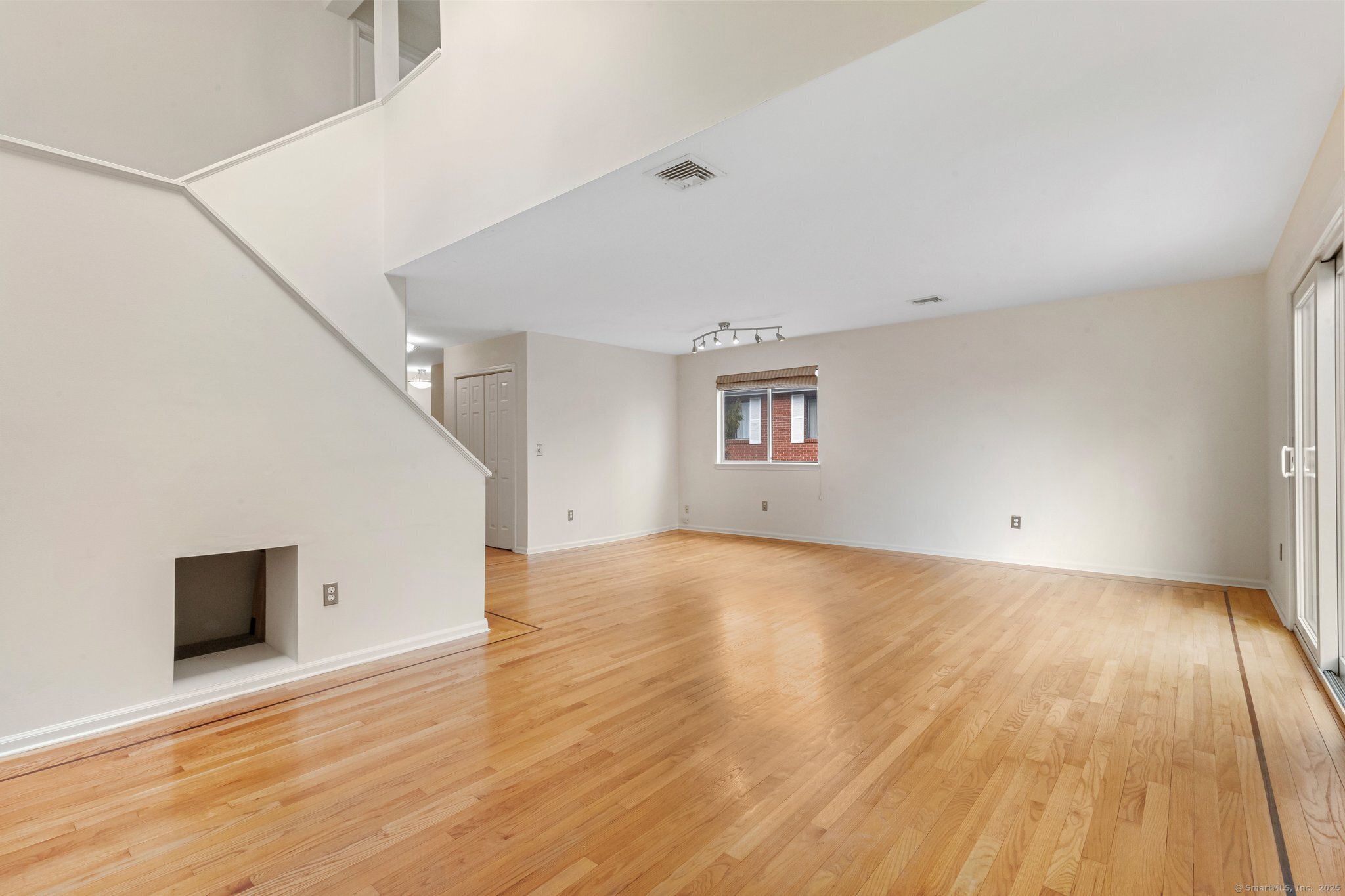 158 Seaside Avenue Apt B