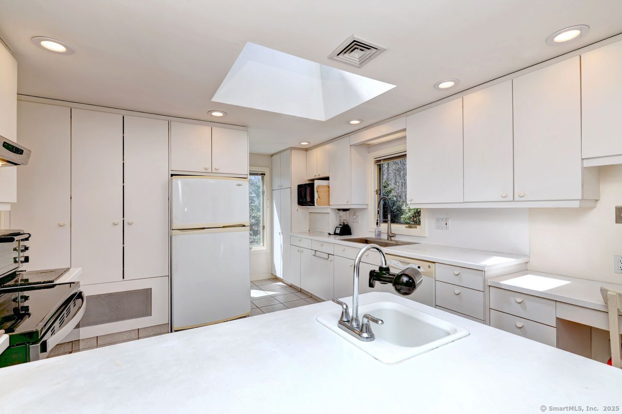 815 Tall Timber Road