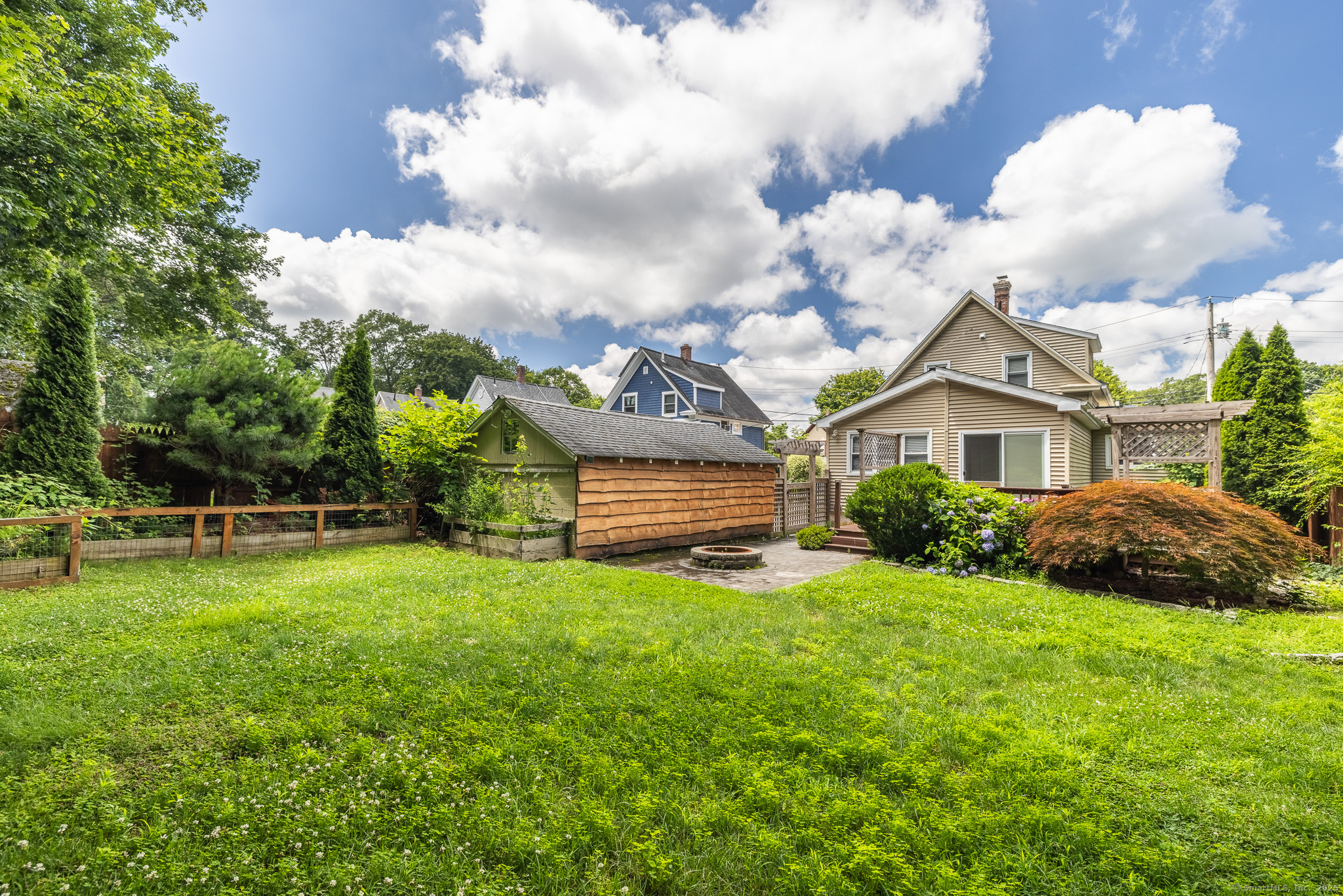 18 Forest Avenue