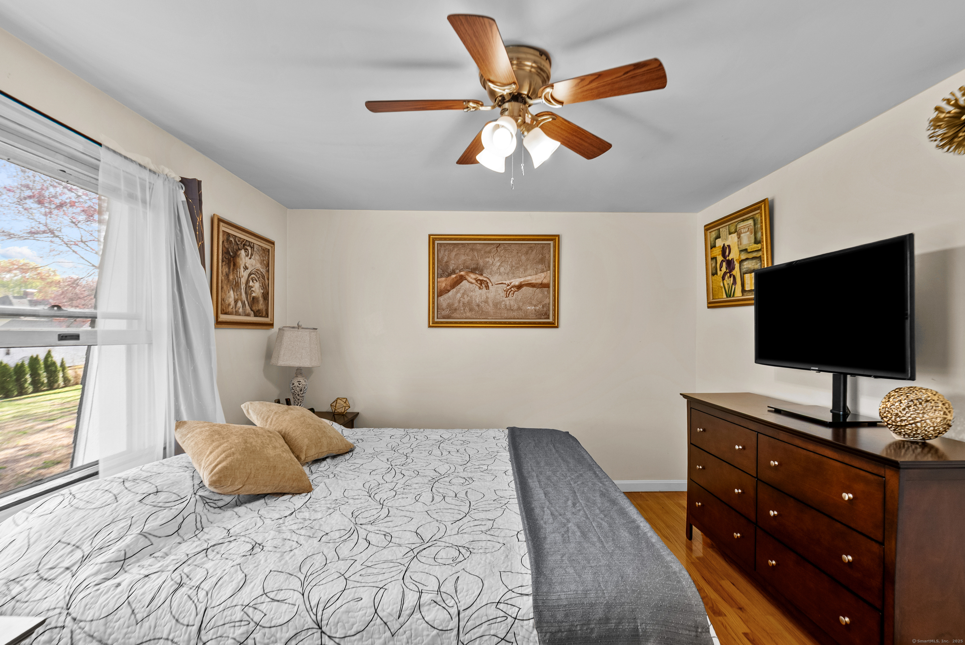 33 Russell Street APT 4