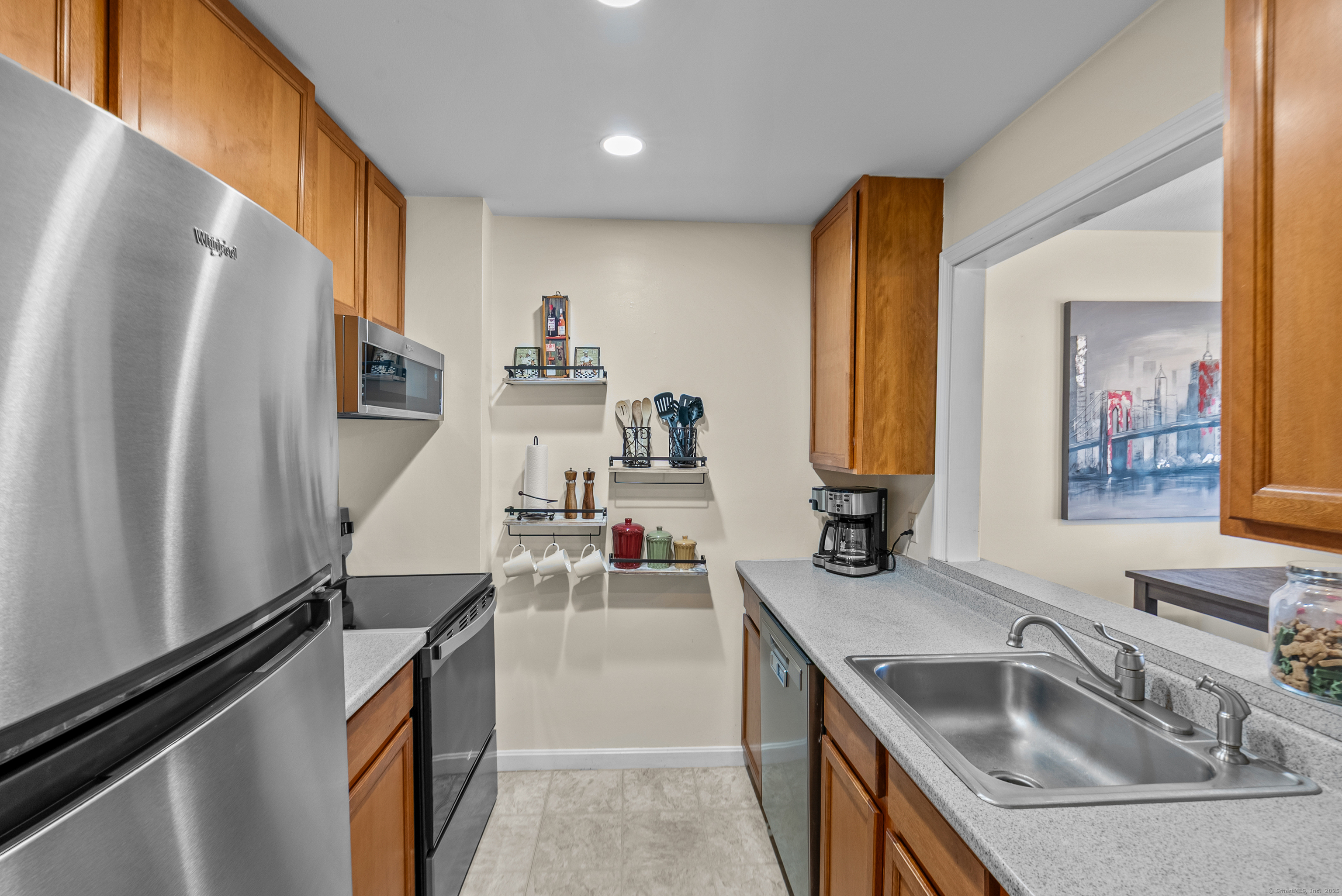 33 Russell Street APT 4