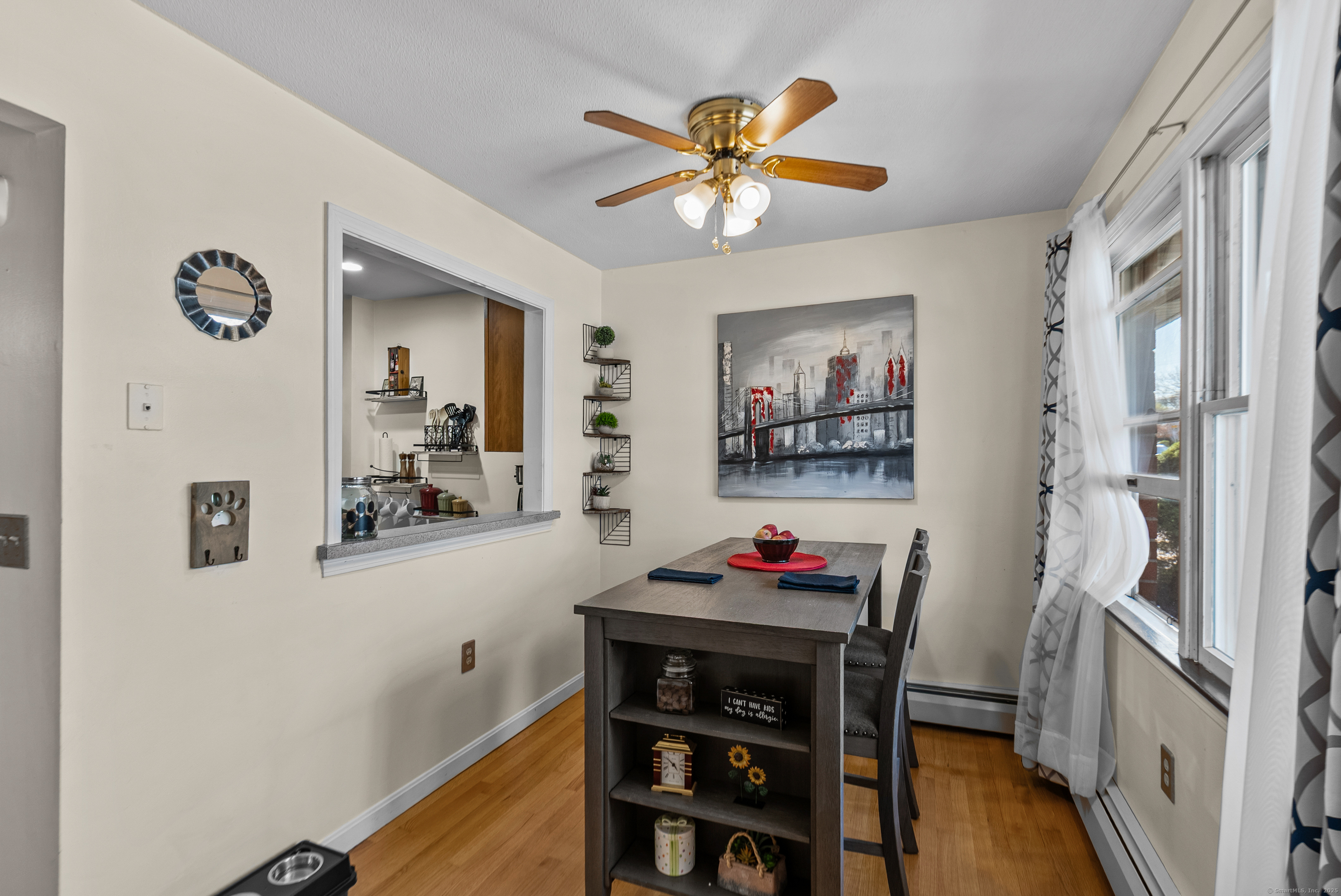 33 Russell Street APT 4