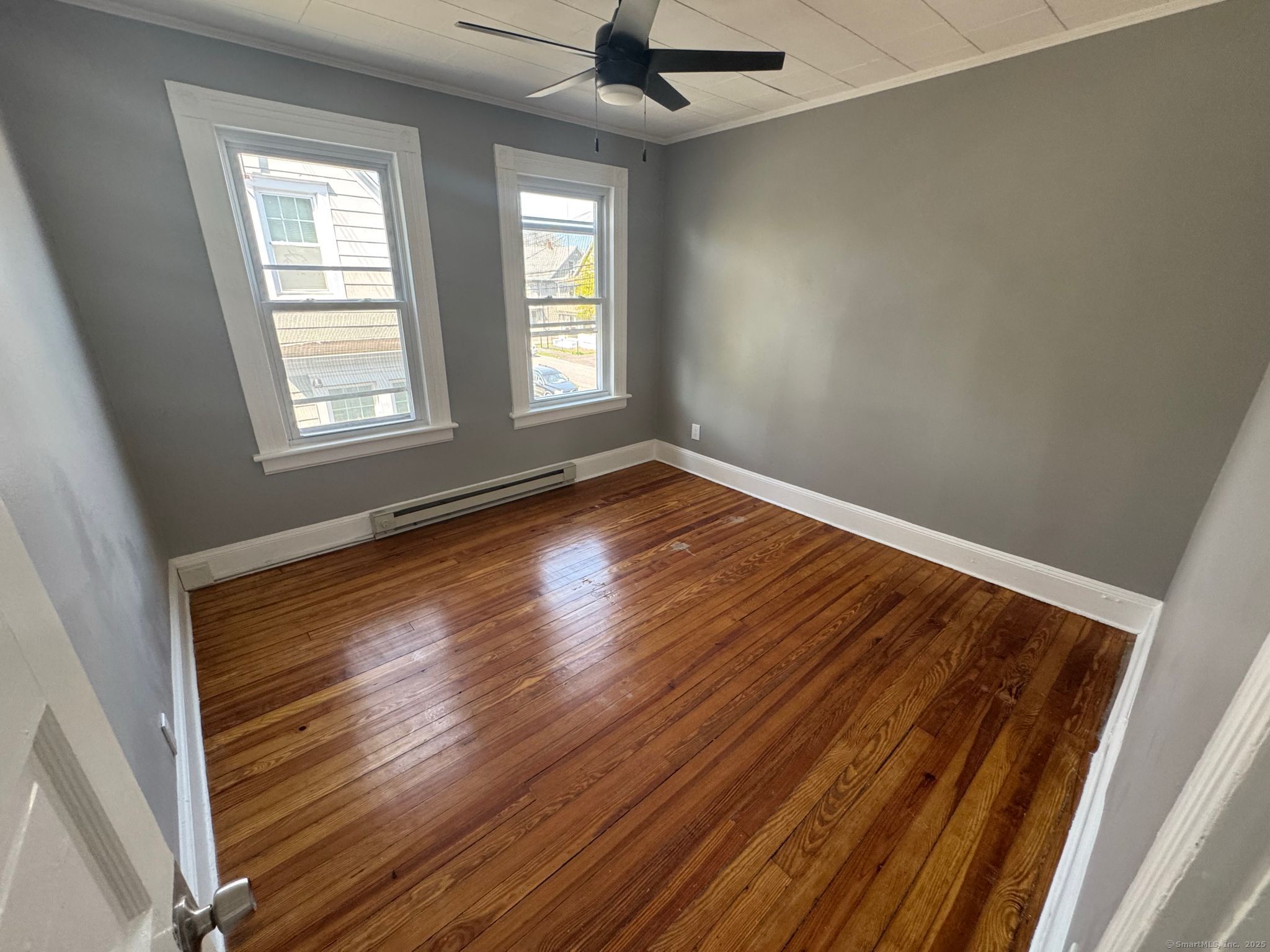 115 Fox Street 2nd Floor
