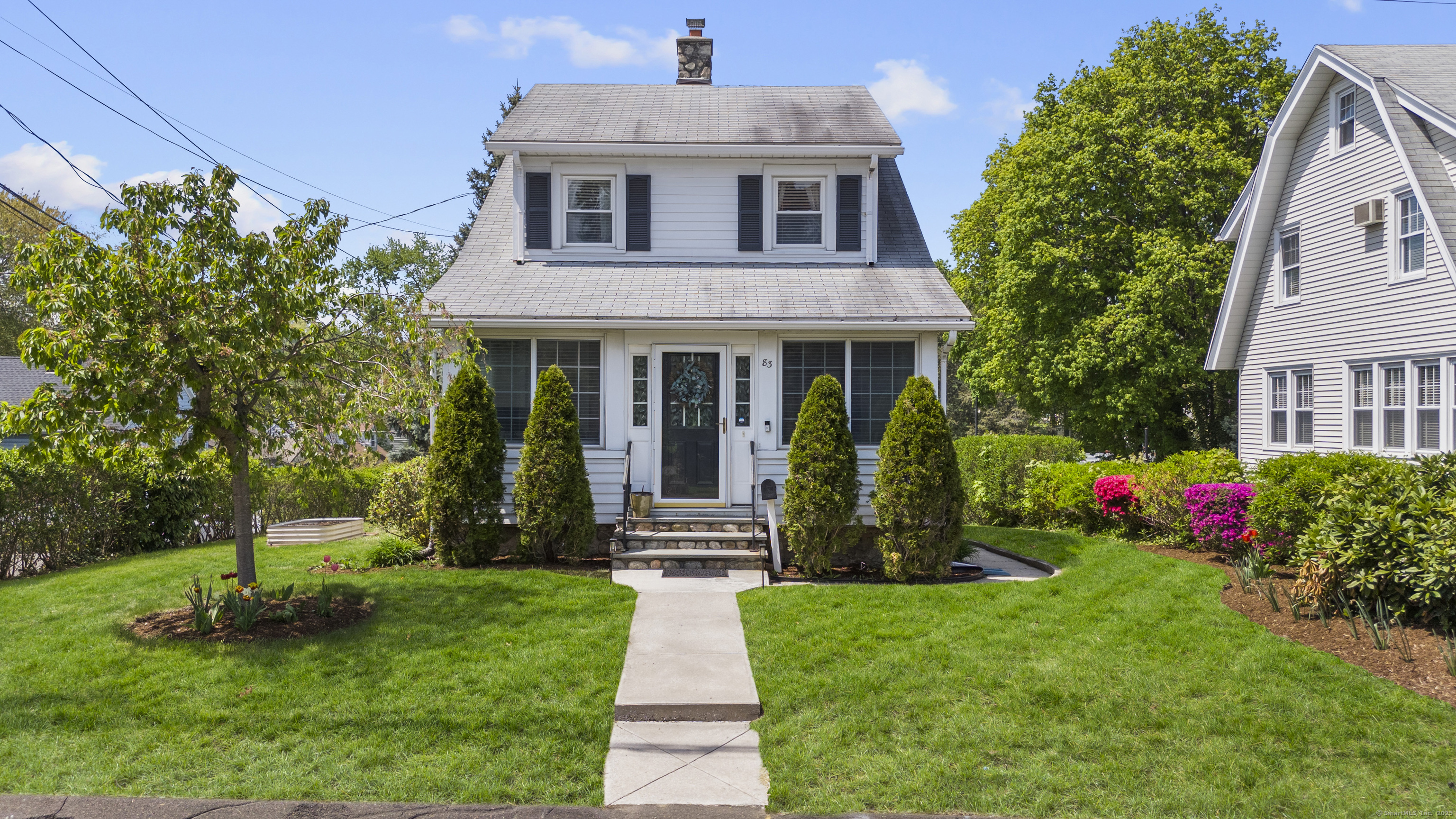83 Center Street