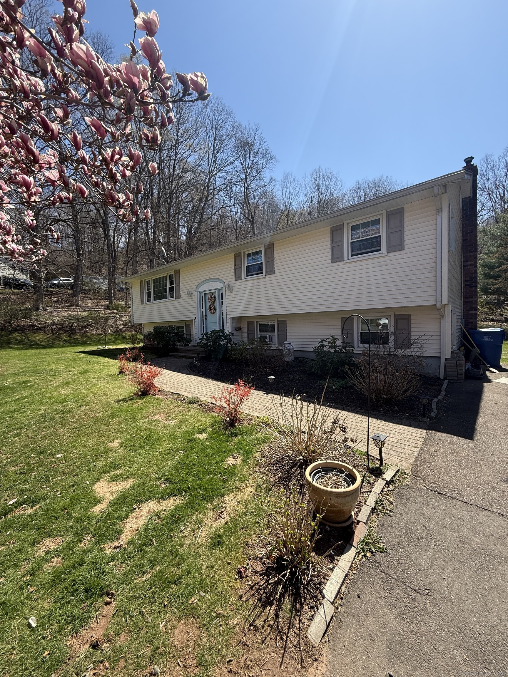 43 Humming Bird Drive
