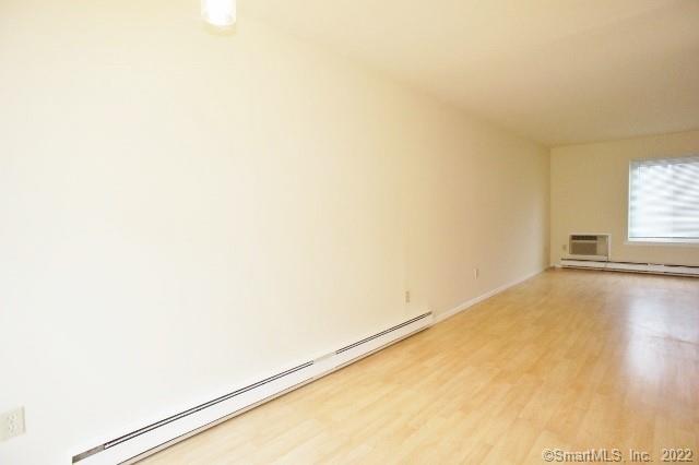 16 Glenwood Avenue 9