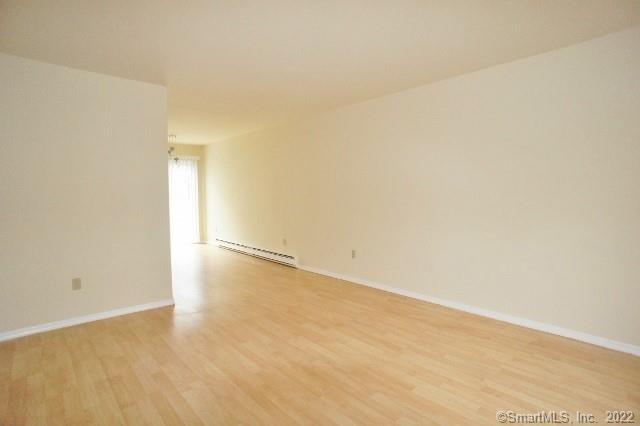 16 Glenwood Avenue 9