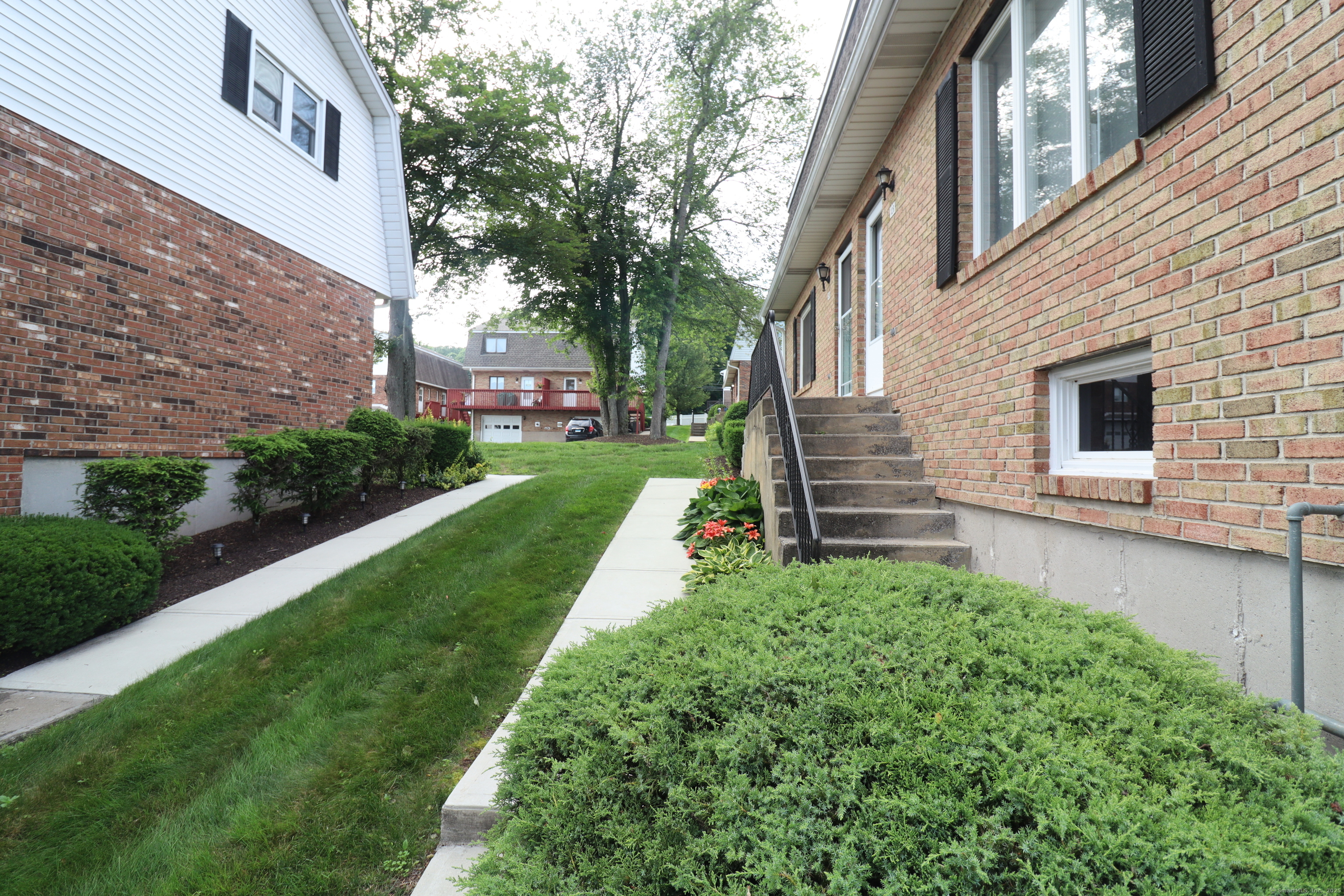1385 Highland Avenue 12A